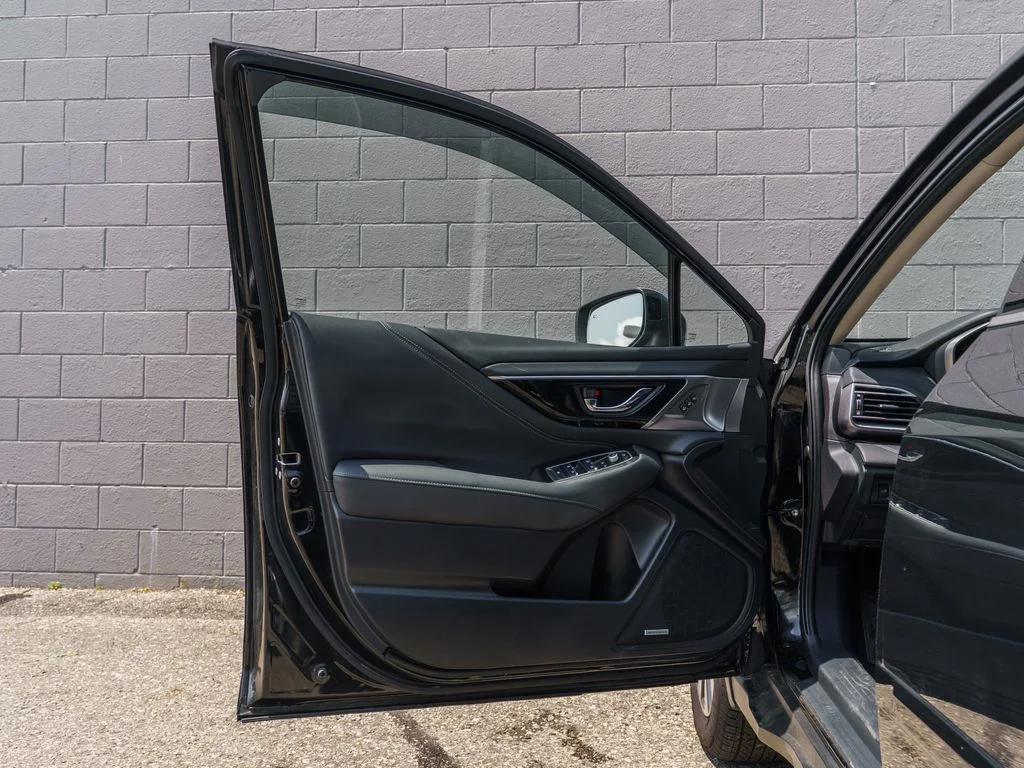 Used 2025 Crystal Black Silica Subaru Touring XT image 15