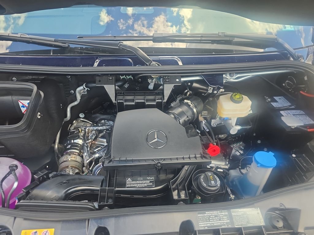 New 2026 Cavansite Blue Metallic Mercedes-Benz Cargo 170 WB image 20