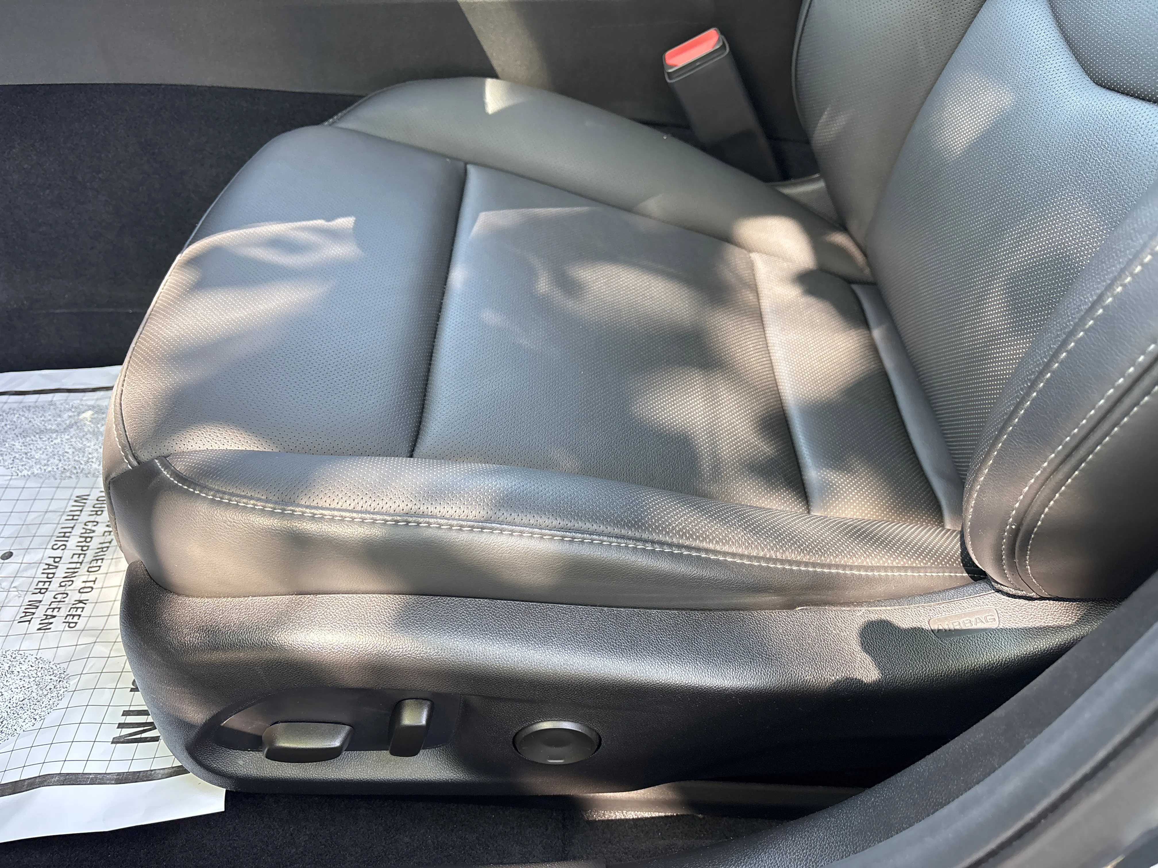 Used 2025 Deep Space Metallic Cadillac Premium Luxury image 27