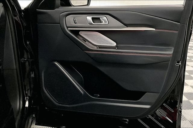 2025 Ford Explorer ST - Photo 22