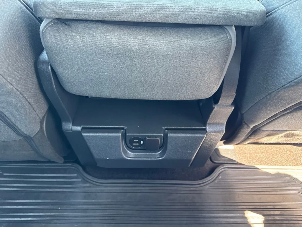 Used 2022 Oxford White Ford XLT image 33
