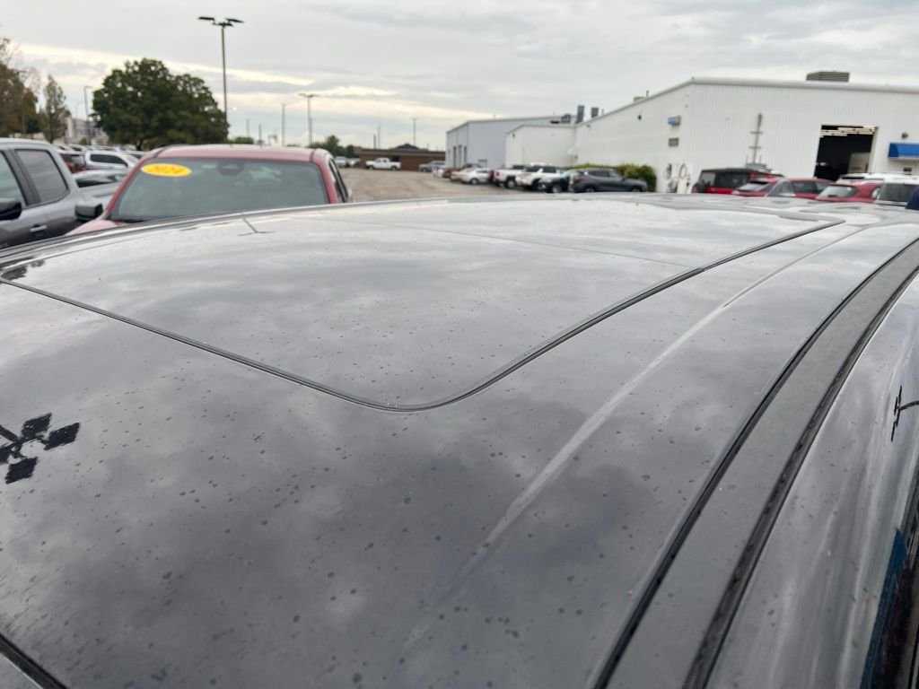 2C4RC1S72NR200776