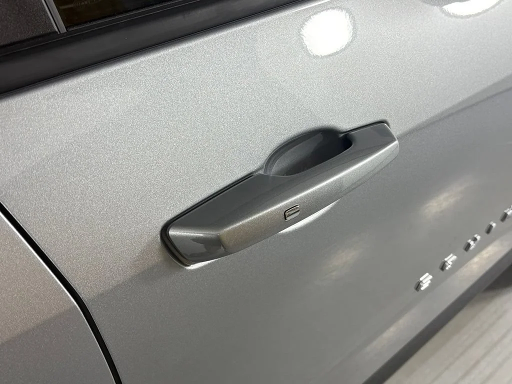 2027 Chevrolet Equinox LT - Photo 14