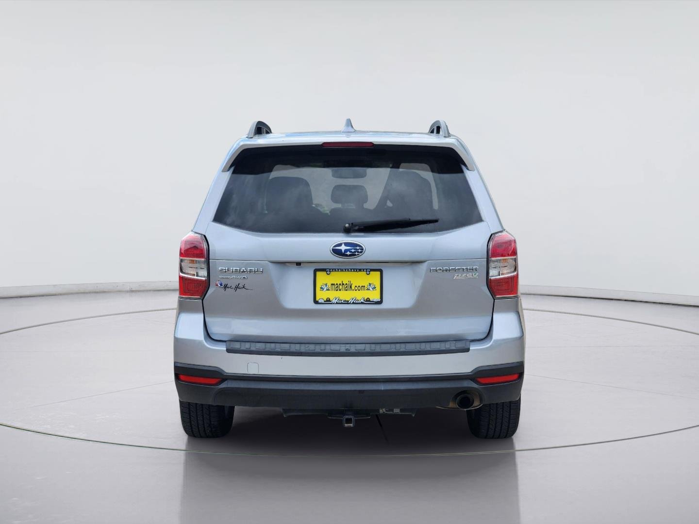 2016 Subaru Forester photo 6 of 32