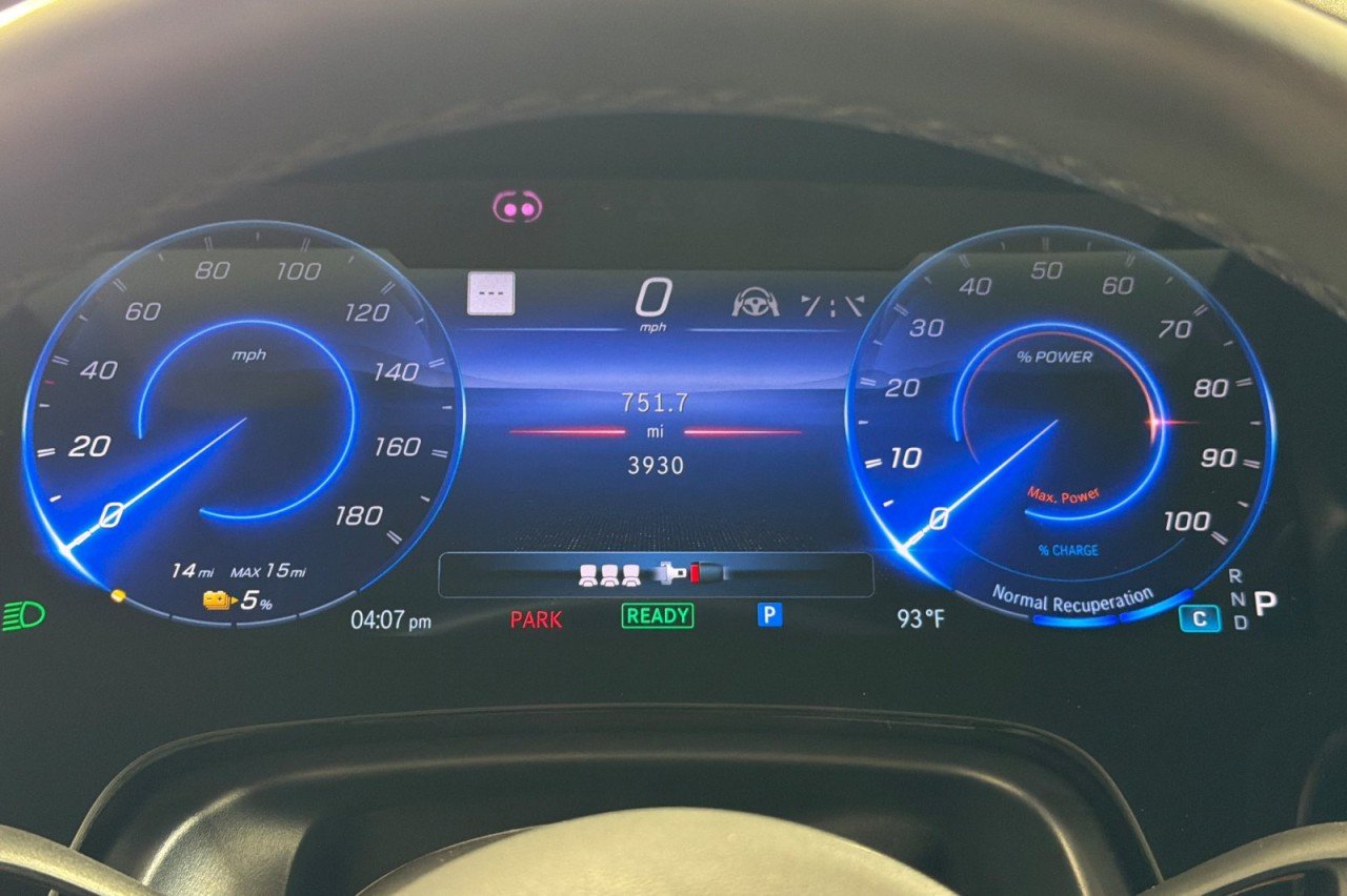 Certified Used 2024 MANUFAKTUR Selenite Grey Magno Mercedes-Benz AMG® EQS image 23