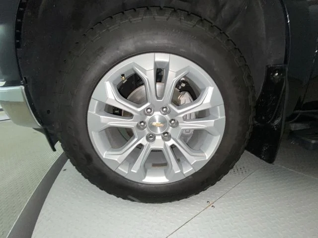 Used 2024 Gray Chevrolet LTZ image 10