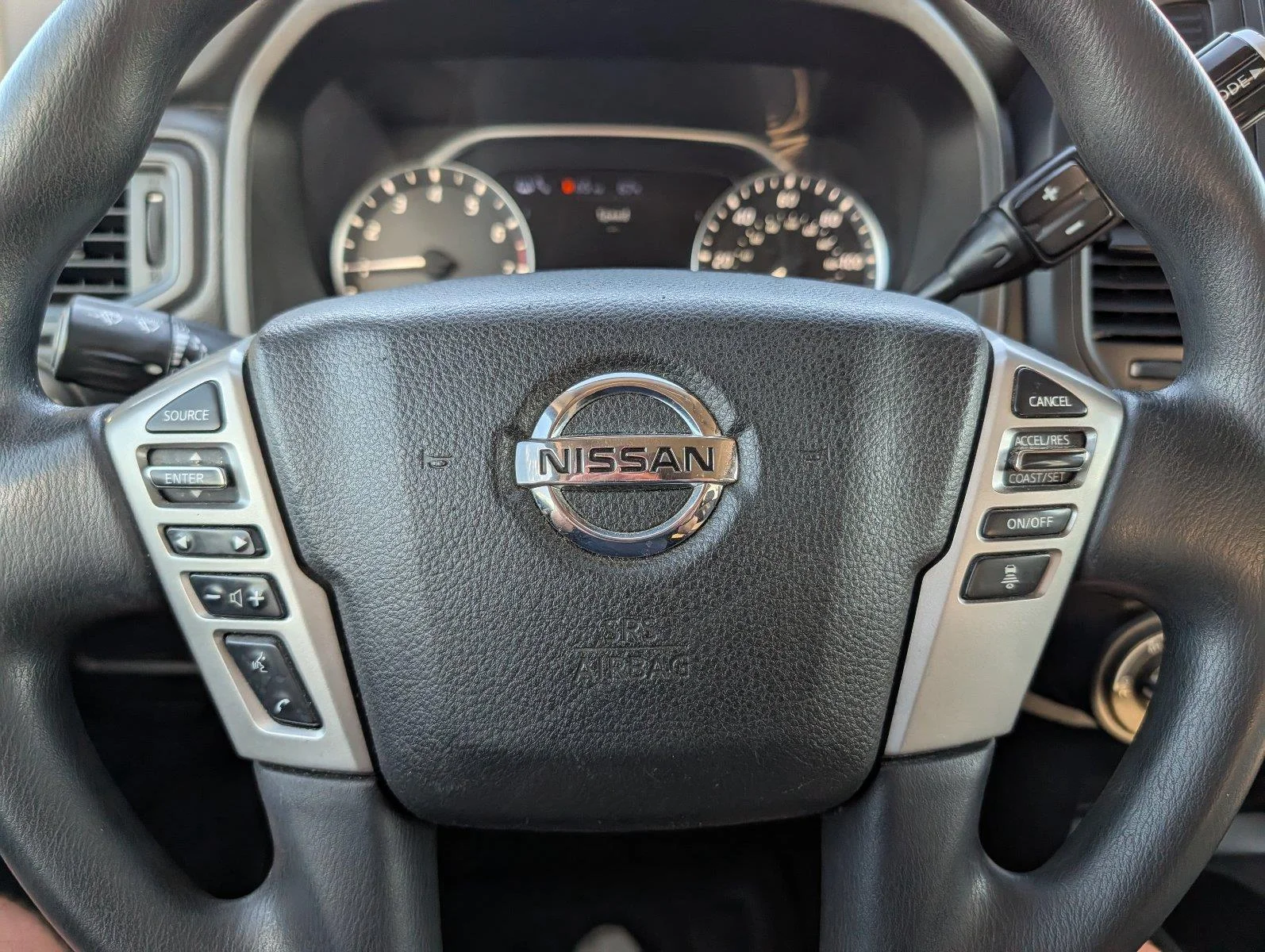 Used 2022 Super Black Nissan SV image 23