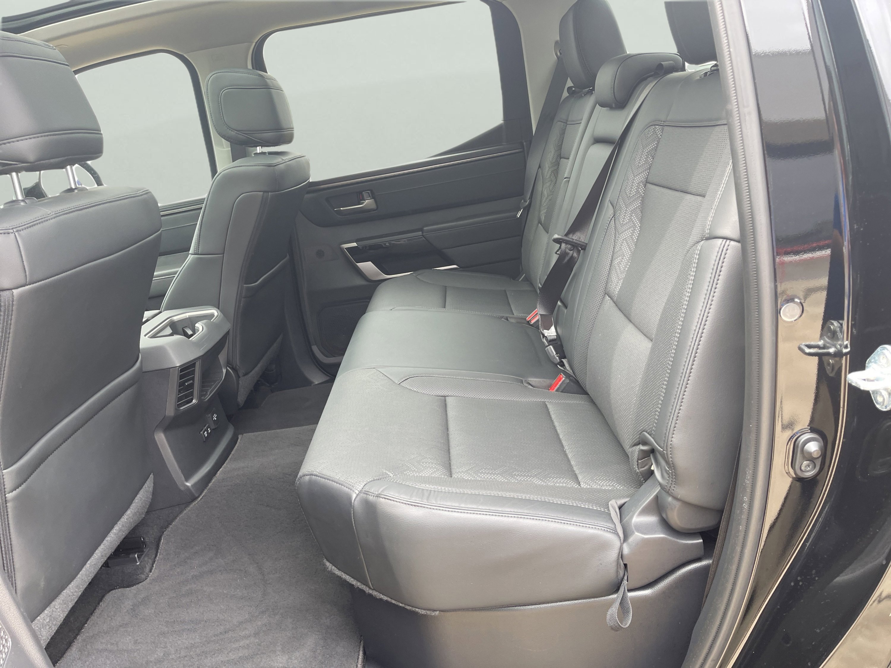 2024 Toyota Tundra Limited - Photo 12