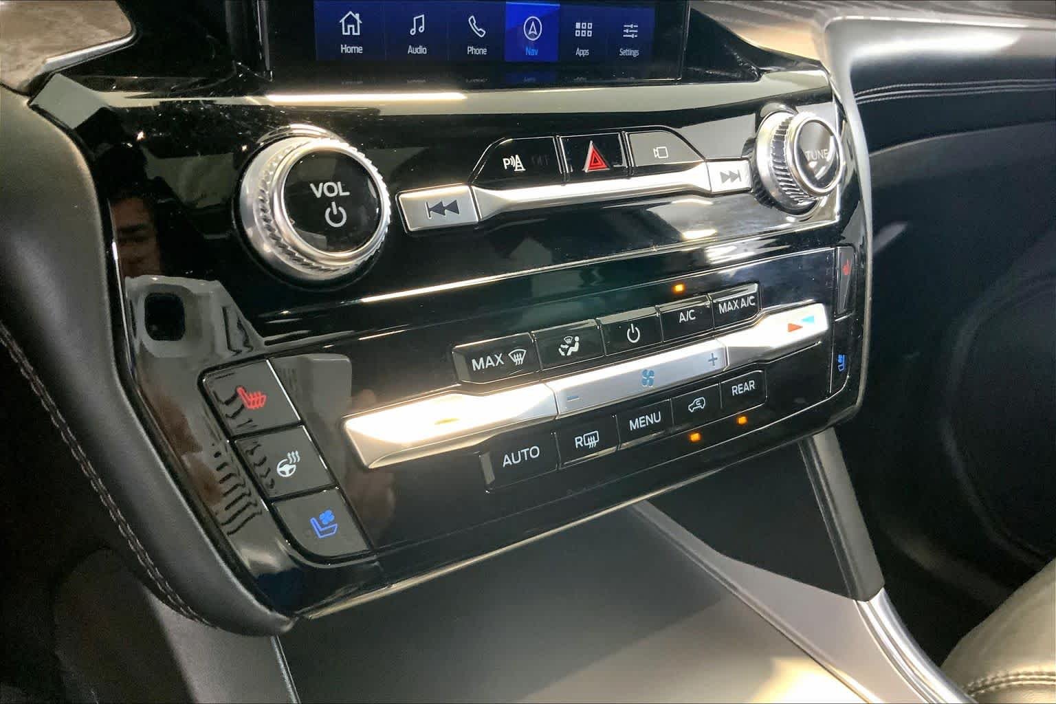 Used 2022 Carbonized Gray Ford Platinum image 32