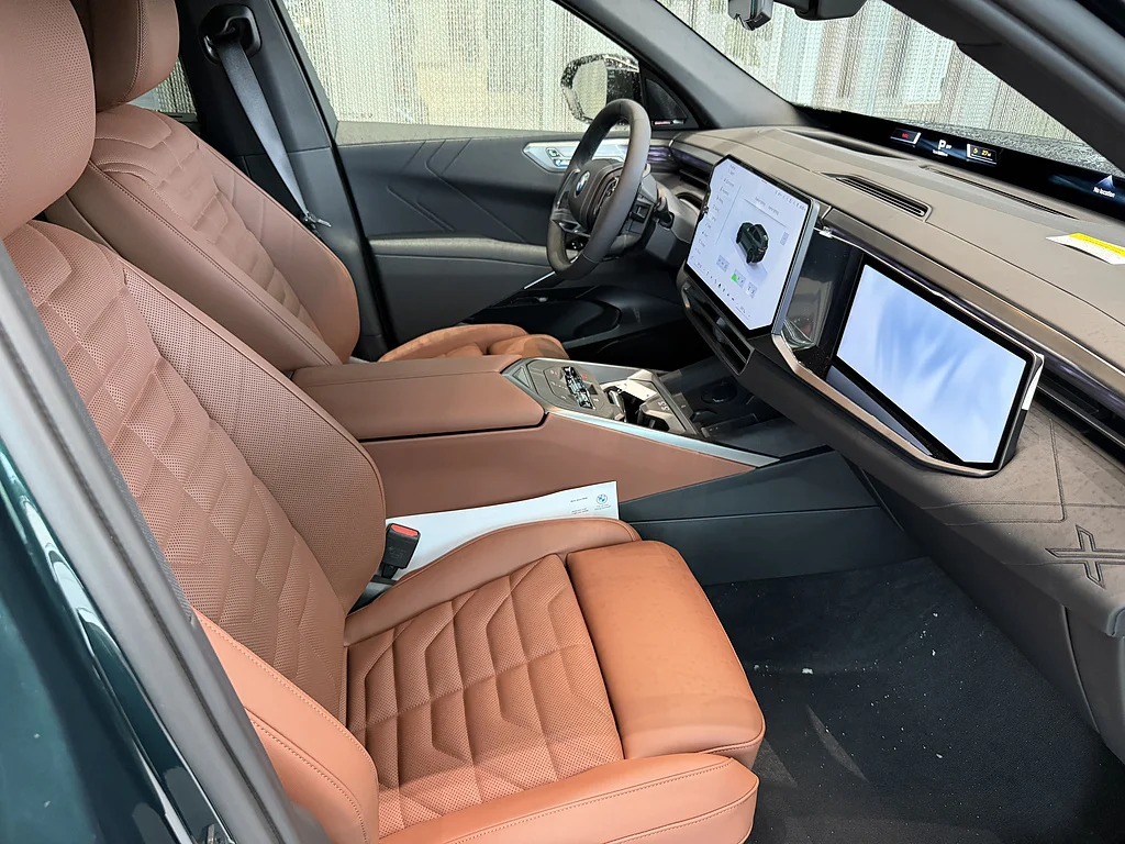 New 2027  BMW 40 xDrive image 14