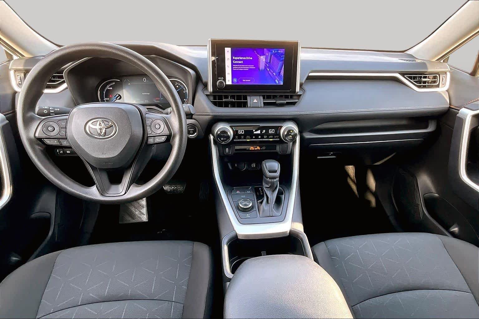 Used 2025 Ice Cap Toyota Hybrid XLE image 15