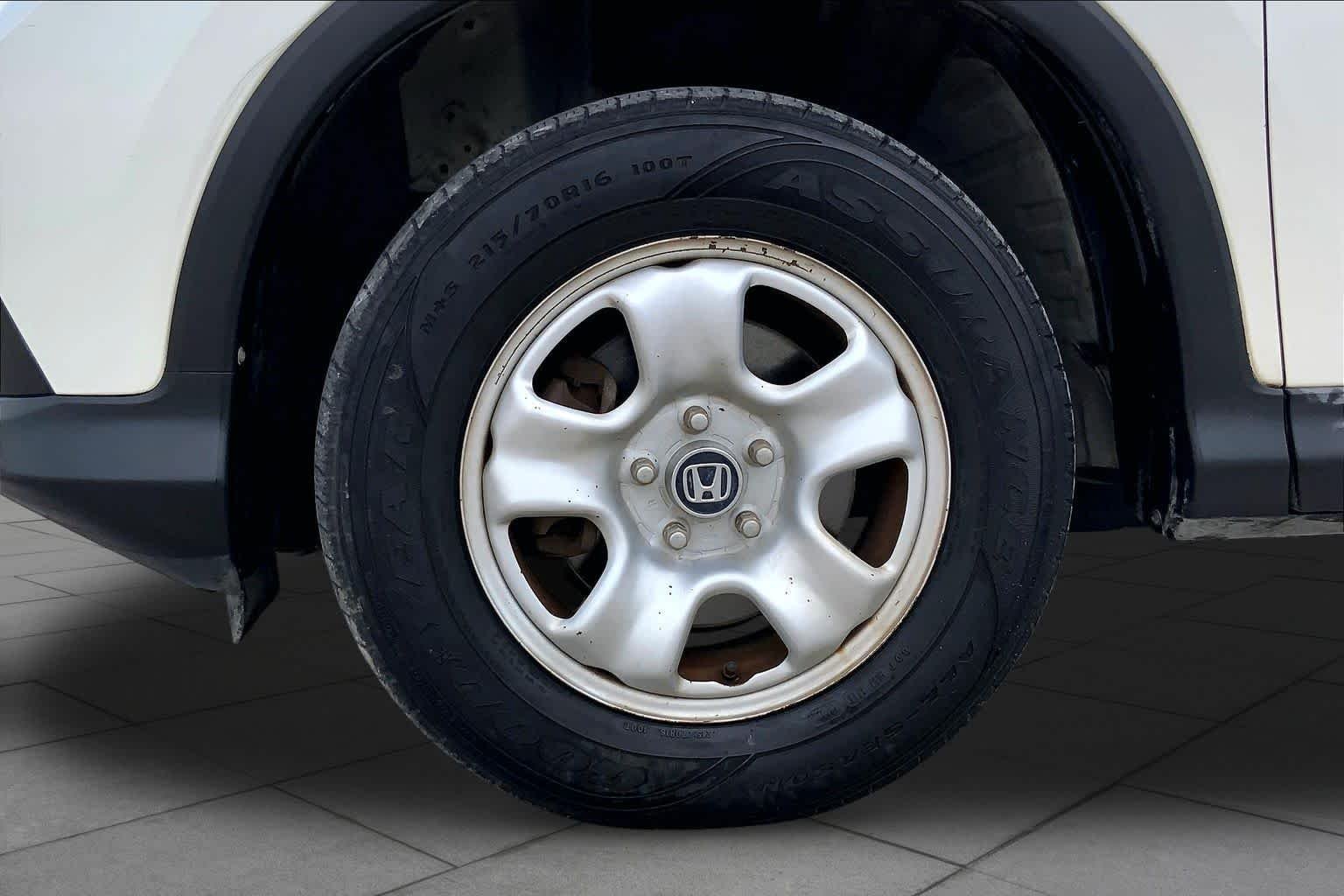 Used 2013 White Diamond Pearl Honda LX image 11