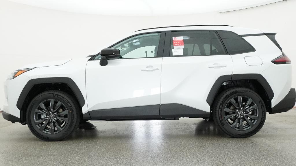 New 2026 Wind Chill Pearl Toyota XLE Premium image 20