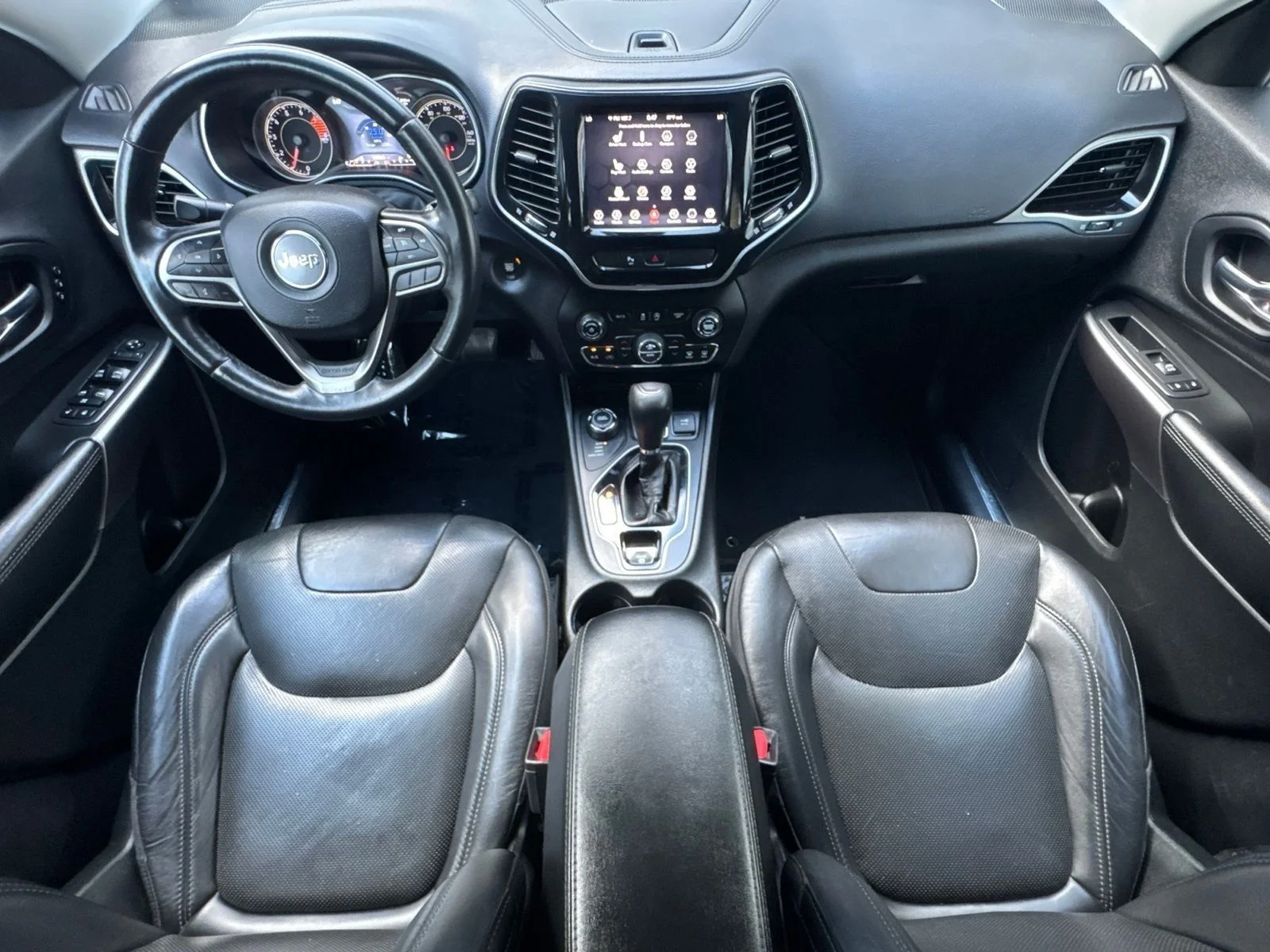 Used 2019 Bright White Clearcoat Jeep Limited image 3