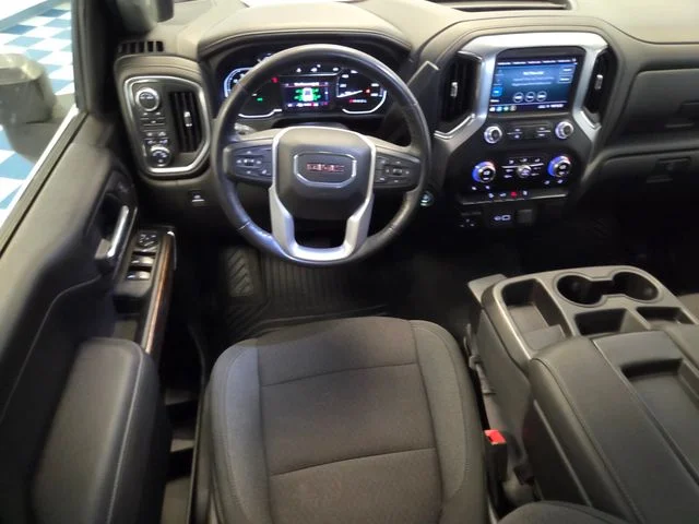 Used 2022 White GMC SLE image 13