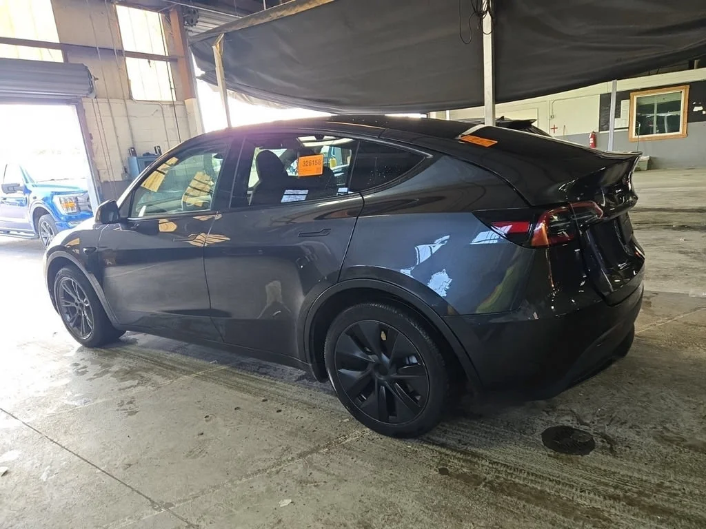 Used 2024 Gray Tesla Long Range image 4