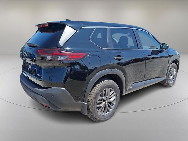 Used 2021 Black Nissan S image 11
