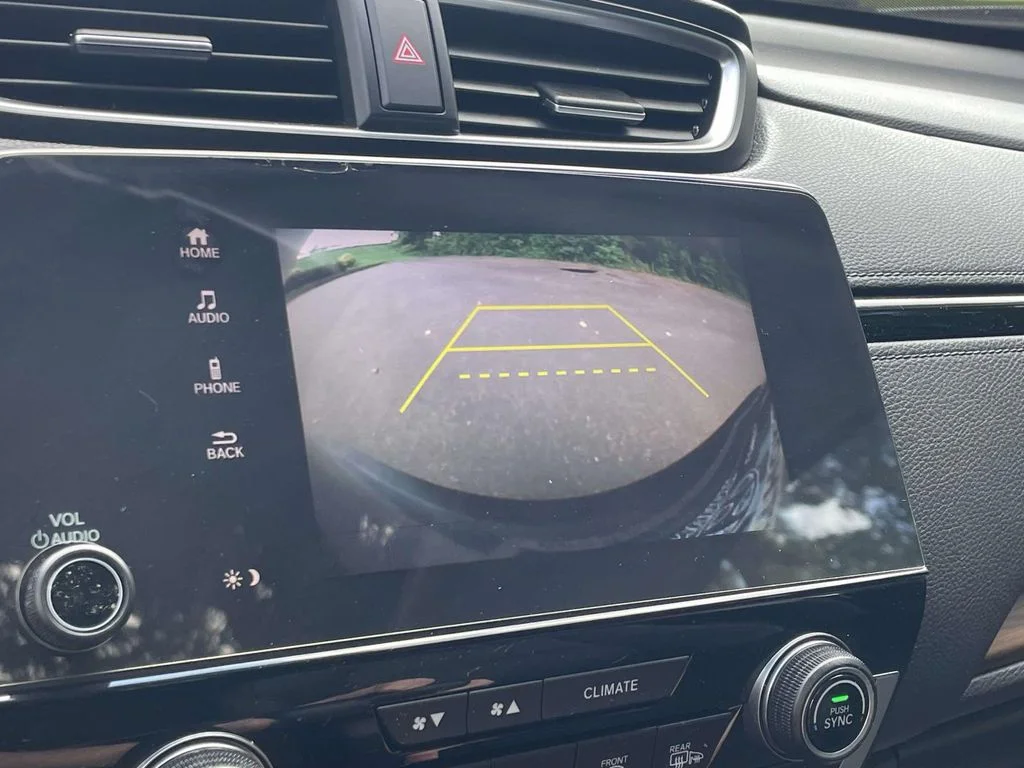 Used 2018 Silver Honda EX-L image 27