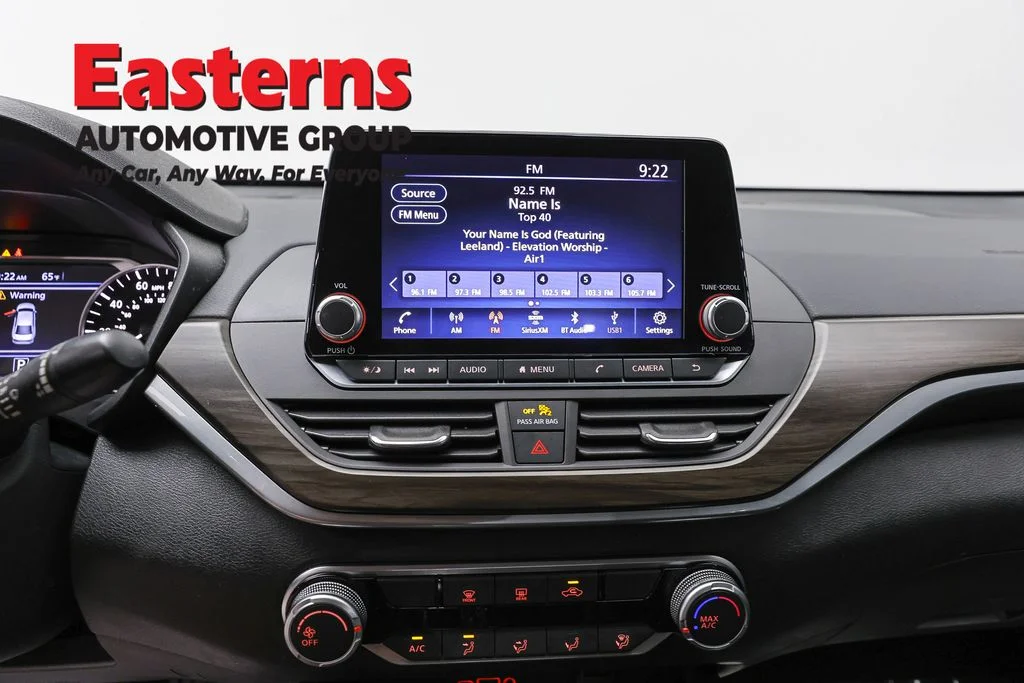 Used 2023 Gray Nissan 2.5 SV image 12