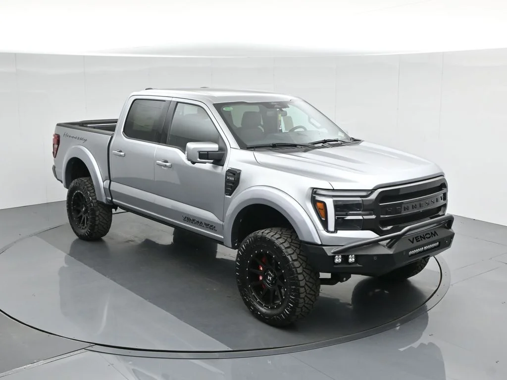 New 2025 Iconic Silver Metallic Ford Lariat image 48