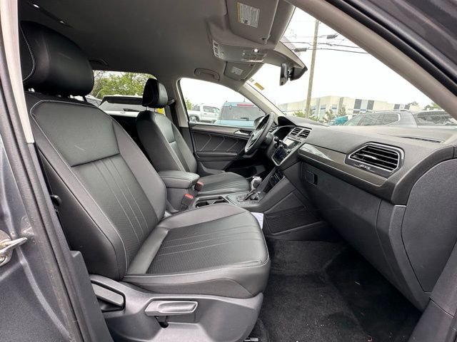 Used 2023 Gray Volkswagen 2.0T SE image 29