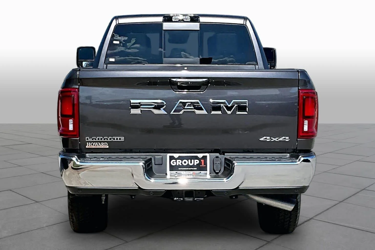 New 2026 Granite Crystal Metallic Clear-Coat Exterior Paint RAM Laramie image 4