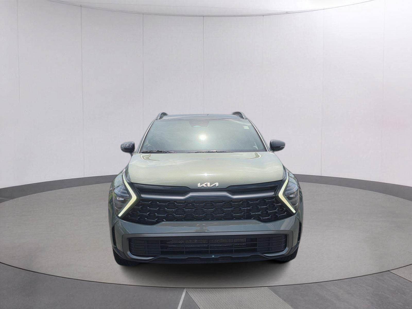 Used 2024 Jungle Green Kia X-Line image 2