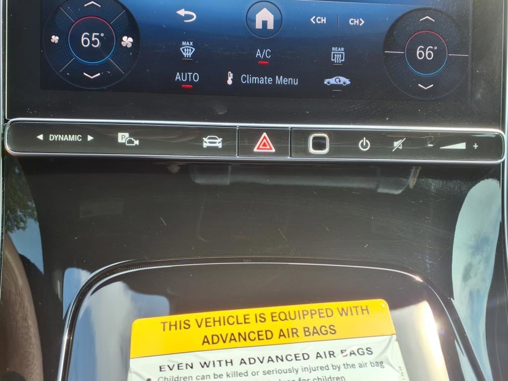 2025 Mercedes-Benz C-Class Sedan C 300 - Photo 21