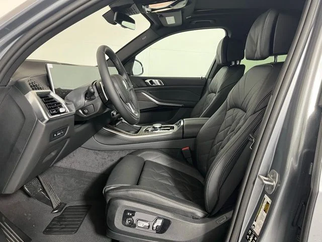 New 2026 Skyscraper Grey Metallic BMW xDrive40i image 10