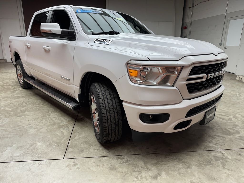 Certified Used 2022 White Ram Big Horn/Lone Star image 6
