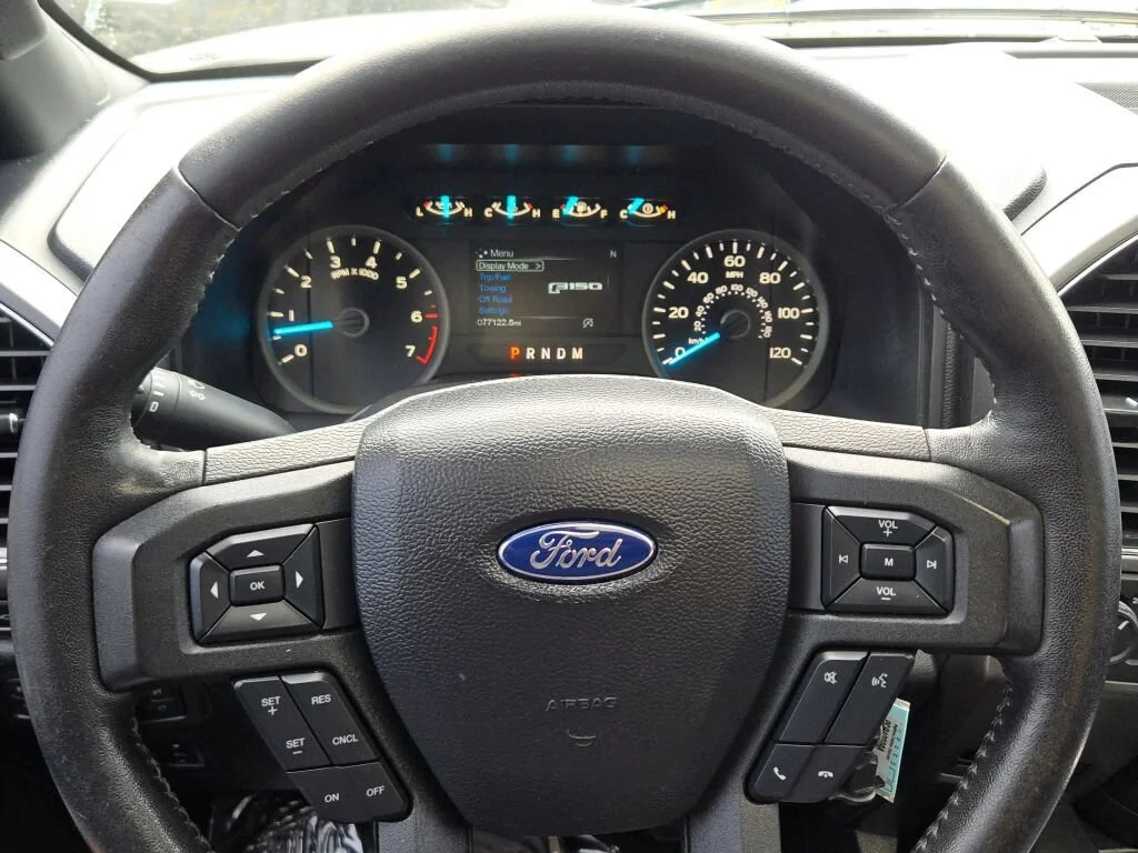 Used 2020 Gray Ford XLT image 35