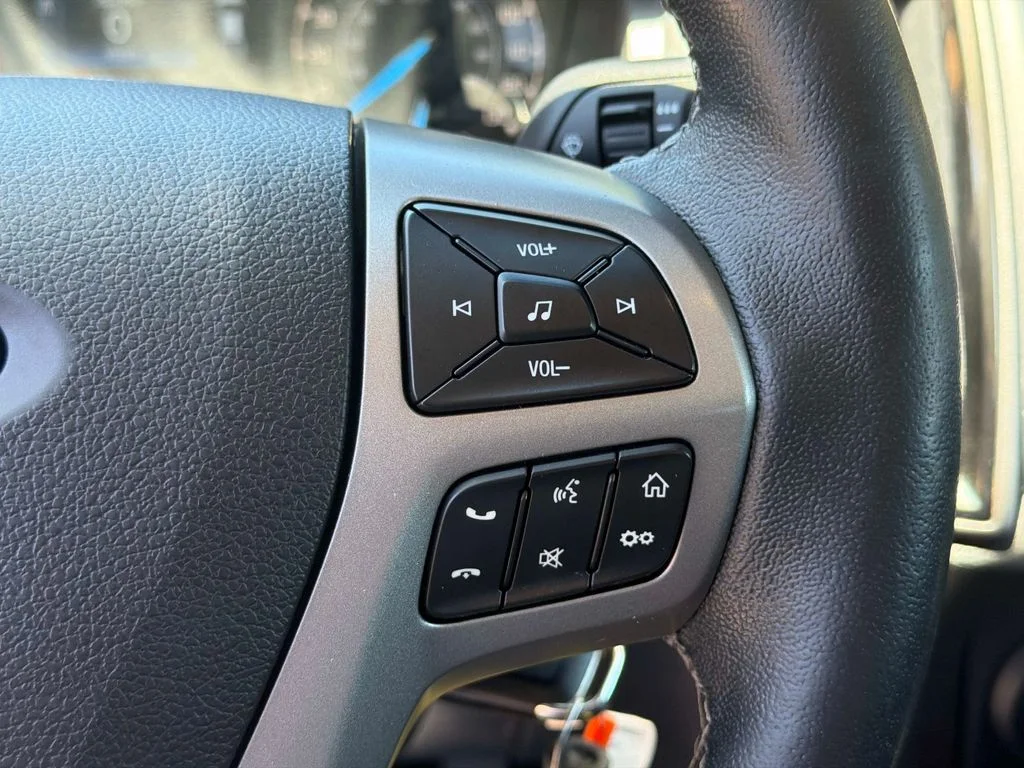 Used 2023 Carbonized Gray Metallic Ford XLT image 26
