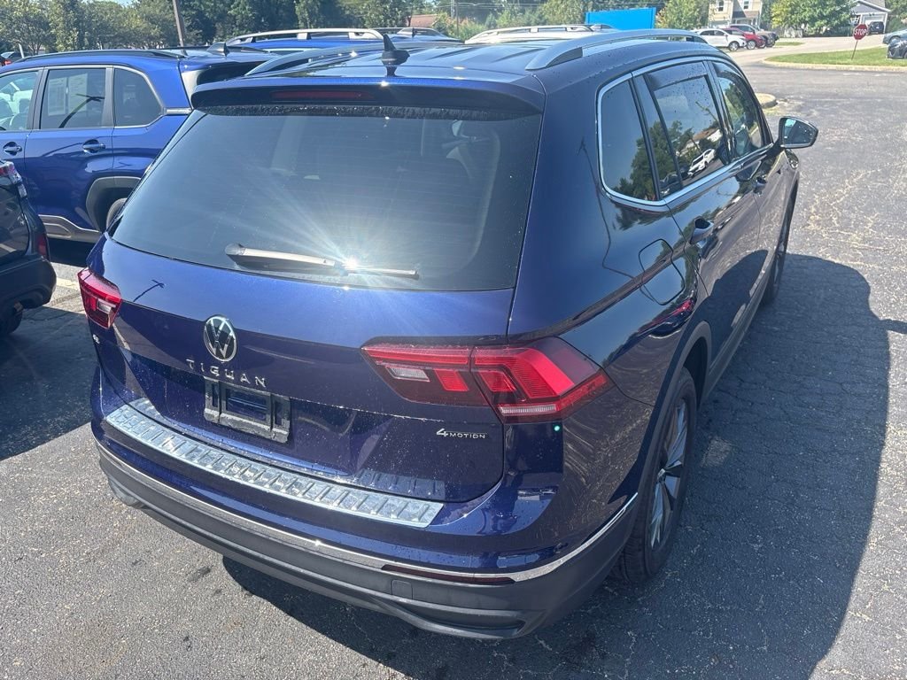 Used 2022 Blue Volkswagen 2.0T SE image 3