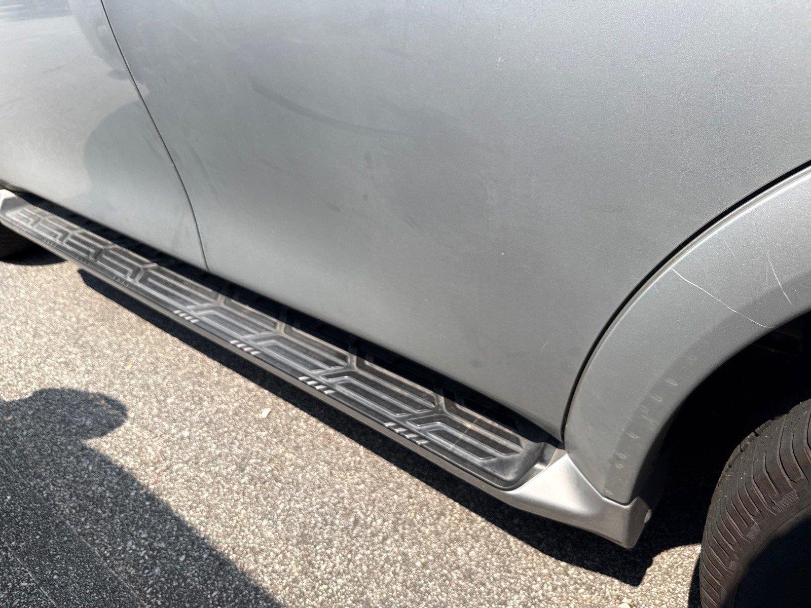 Used 2019  INFINITI  image 8
