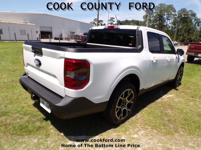 New 2026 Oxford White Ford Lariat® image 7