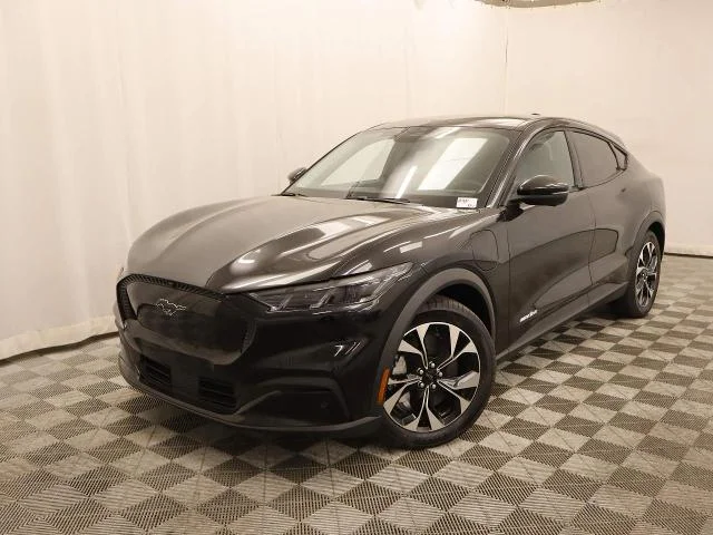 New 2026 Shadow Black Ford Select image 18