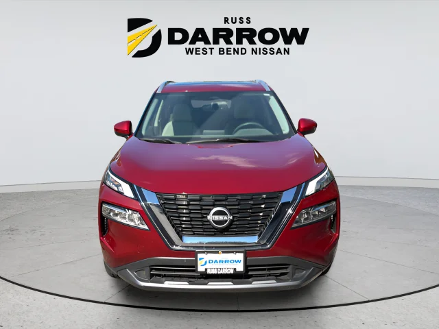 Used 2023 Red Nissan SL image 8
