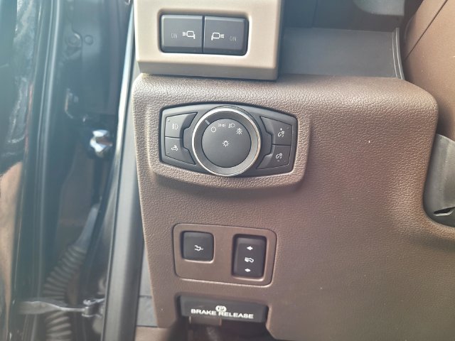 Used 2021  Ford King Ranch image 15