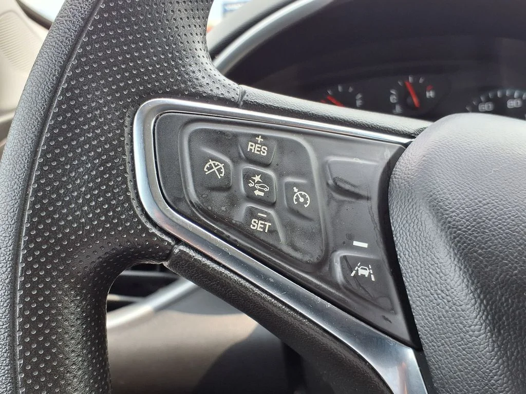 Used 2024 Gray Chevrolet LT image 28