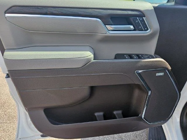New 2026 Summit White GMC SLT image 10