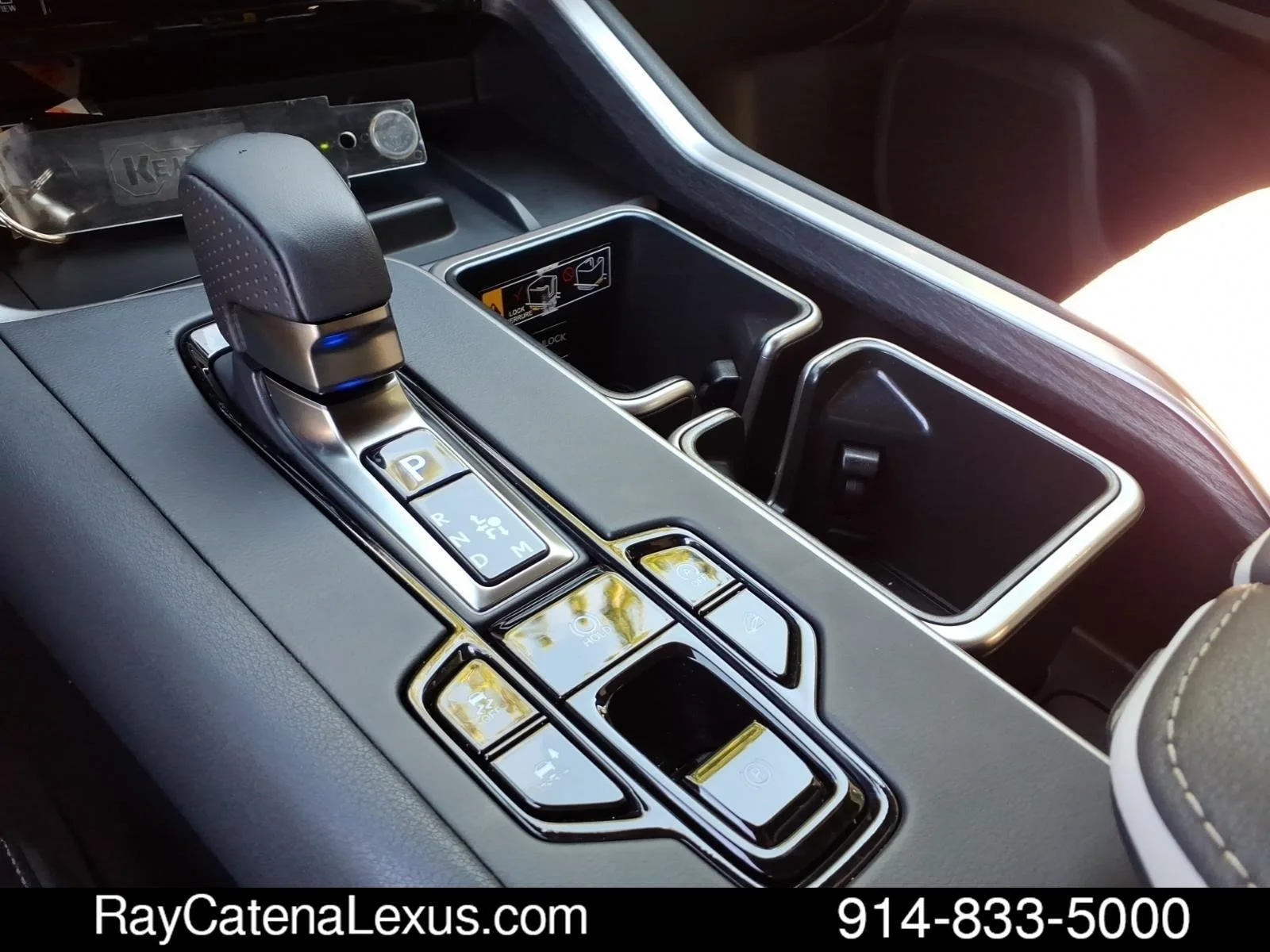 Certified Used 2025 Mica Lexus 4D Sport Utility image 14