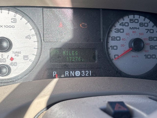 Used 2005  Ford  image 2
