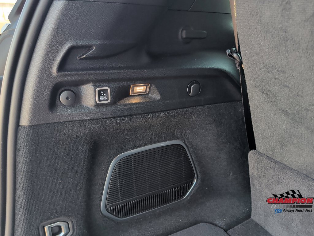 Used 2023 Black Jeep Summit image 15