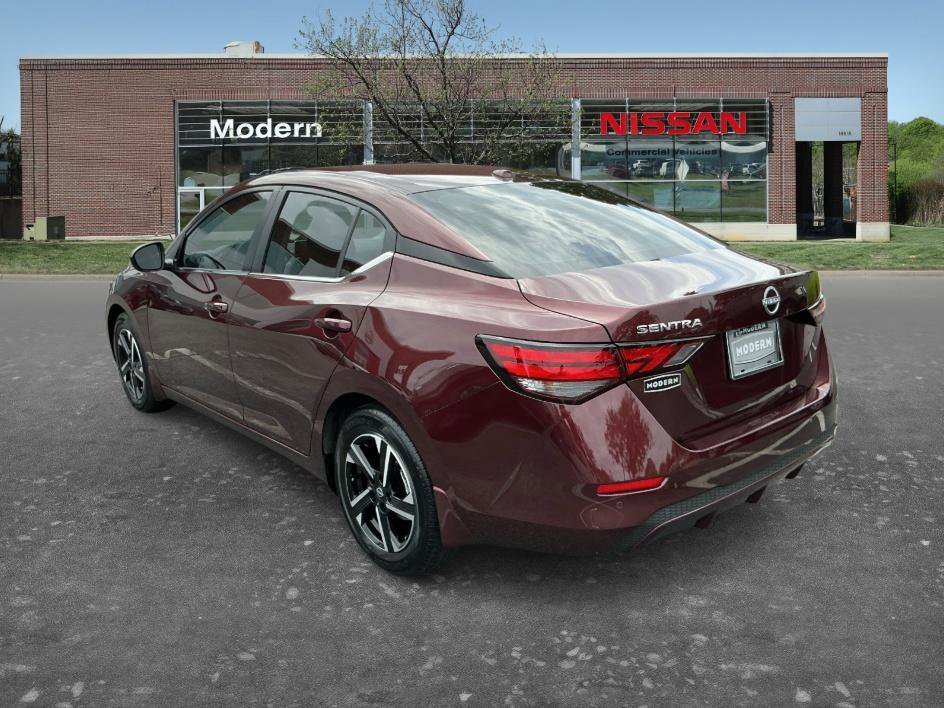 Used 2025 Rosewood Metallic Nissan SV image 2