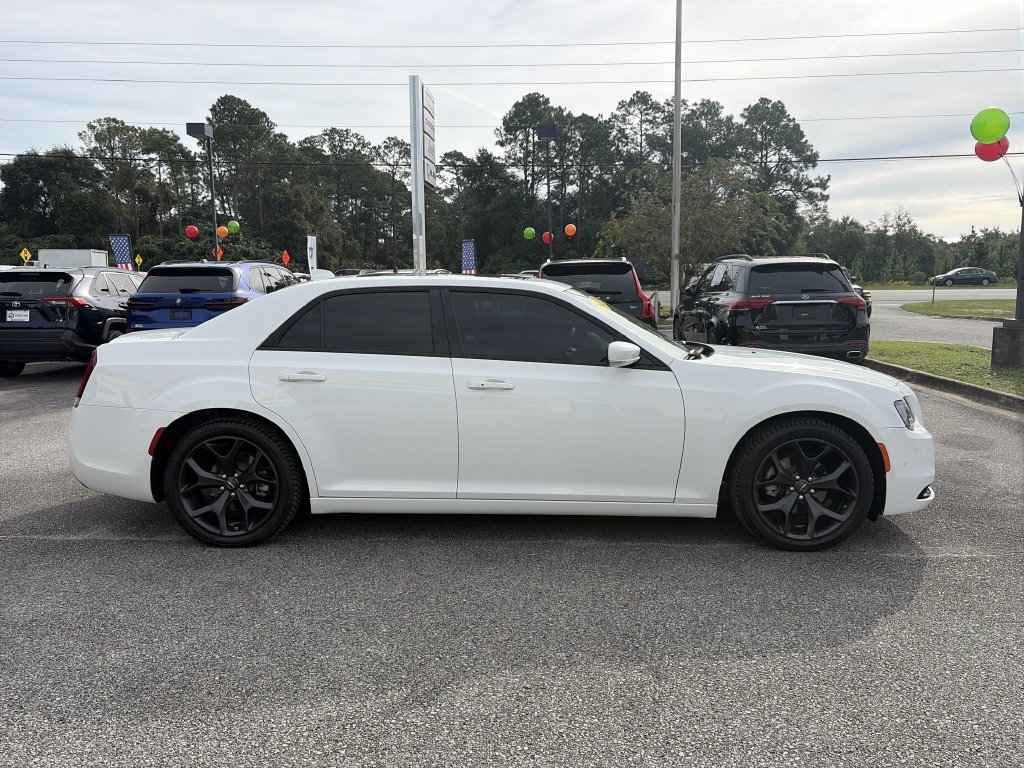 Used 2023 White Chrysler S image 7