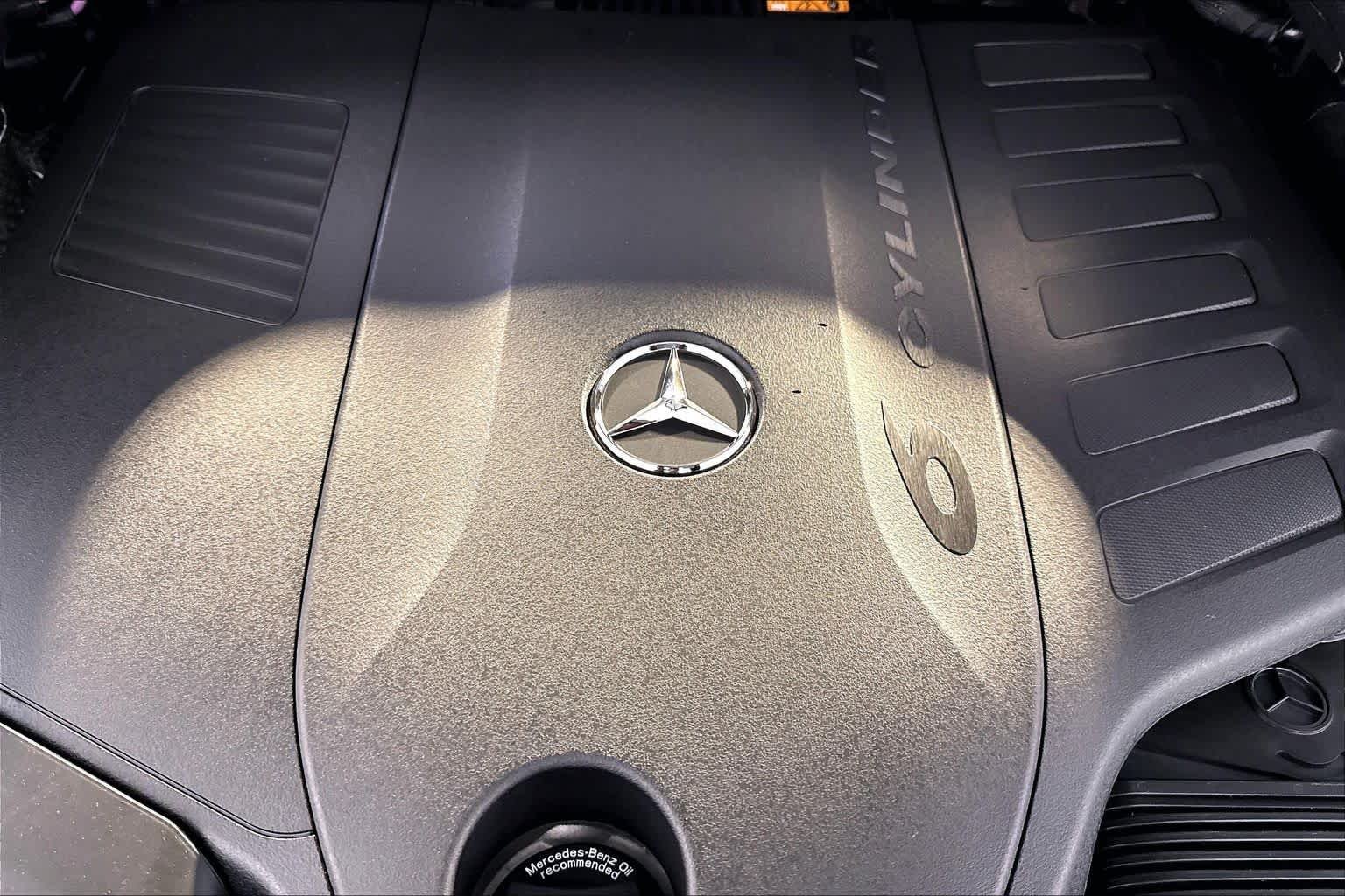 New 2027 MANUFAKTUR Alpine Grey Mercedes-Benz GLS 450 image 15