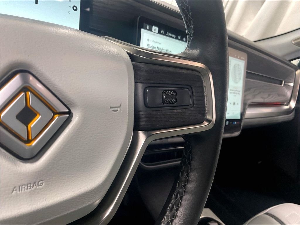 Used 2023 Green Rivian Adventure image 25