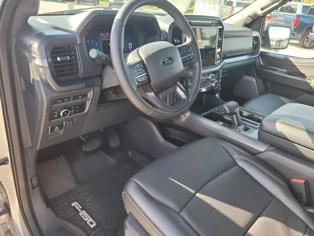 Used 2024 Silver Ford XLT image 18