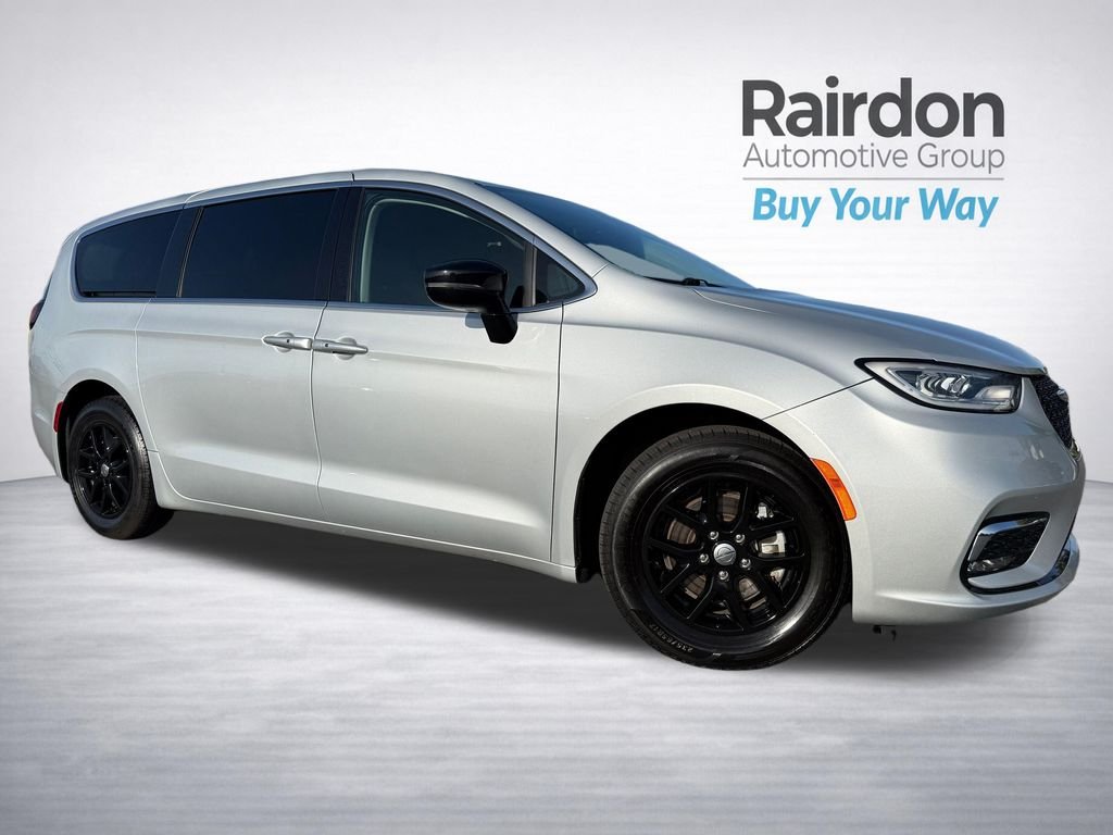 2024 Chrysler Pacifica