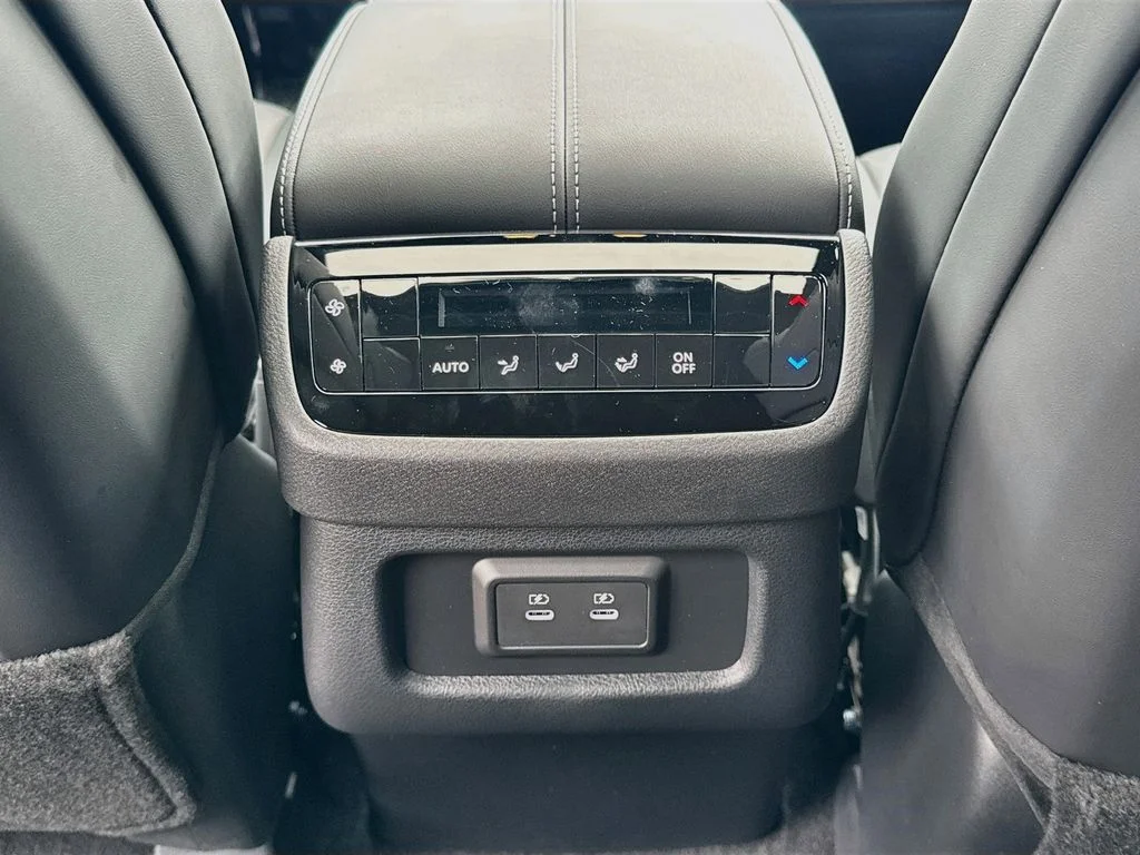 New 2027 GRAPHITE SHADOW INFINITI Sport AWD image 27